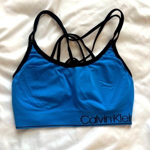Sports bra